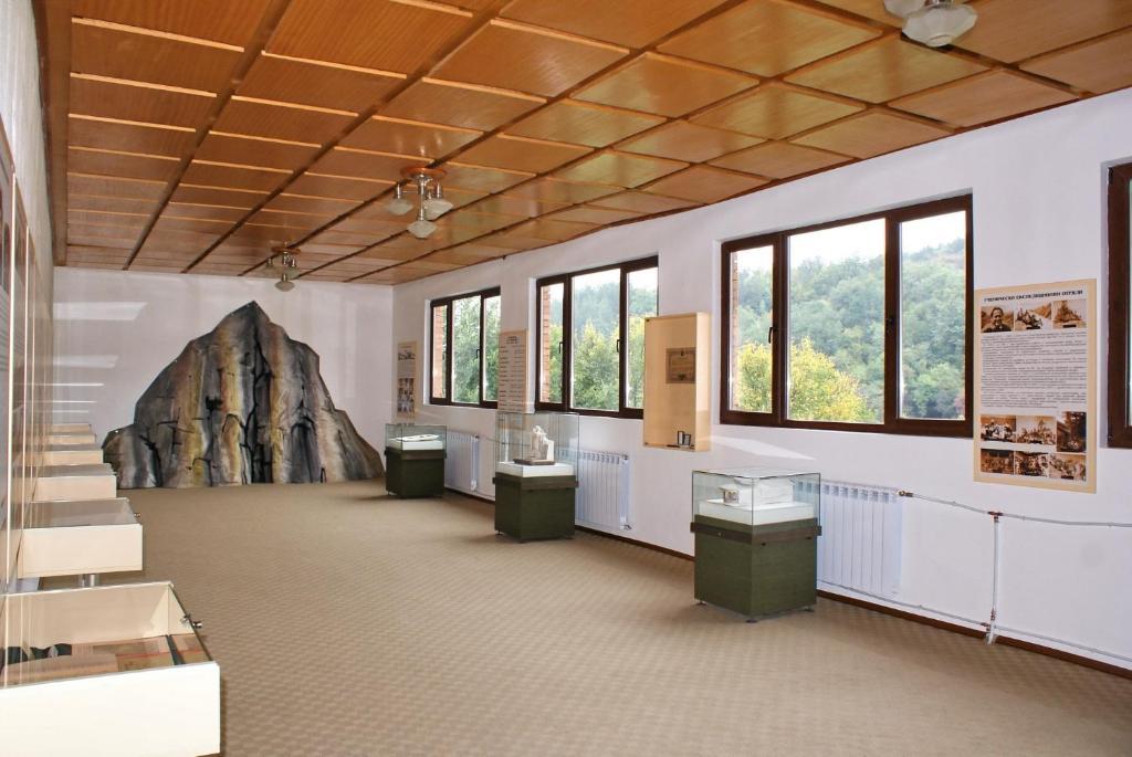 Tourist Center Momina Krepost Hotel Veliko Tarnovo Eksteriør billede